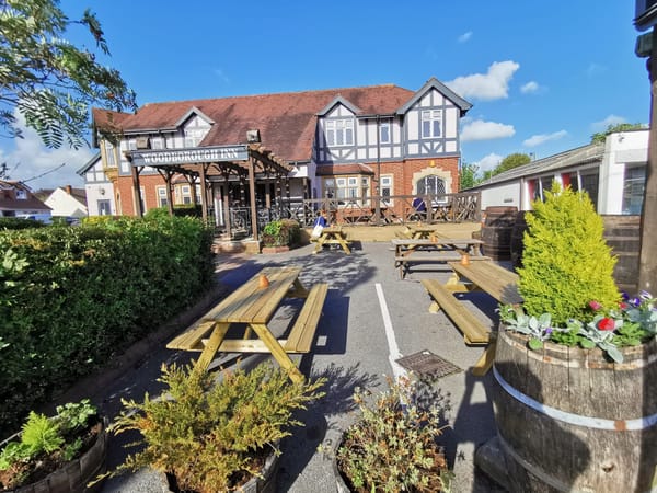Woodborough Inn